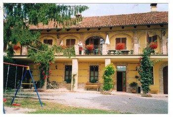 Cascina Rocca - Guest House Кастильоне-Фаллетто Экстерьер фото
